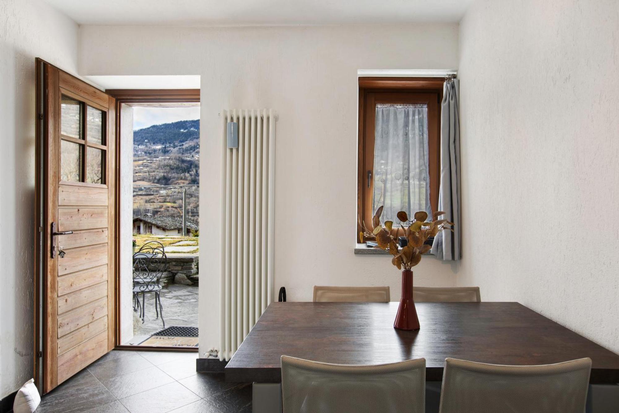 Mini House Valle D'Aosta Roisan Exterior photo