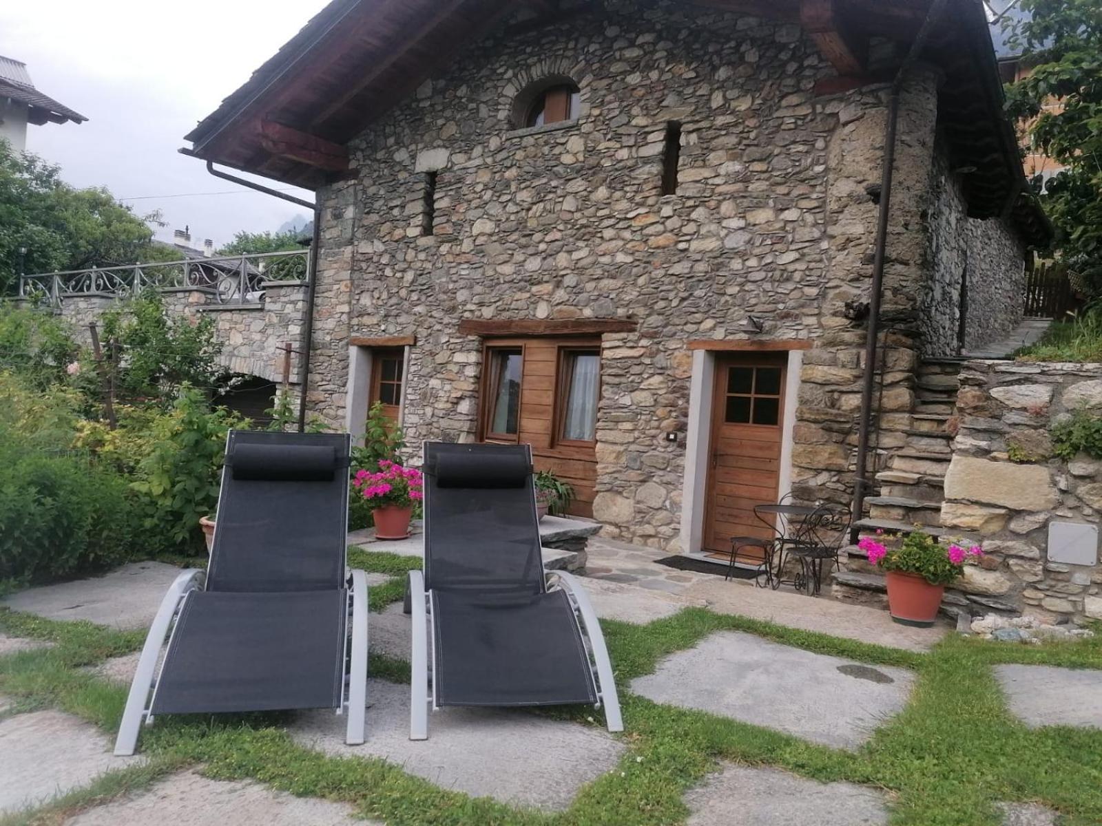 Mini House Valle D'Aosta Roisan Exterior photo